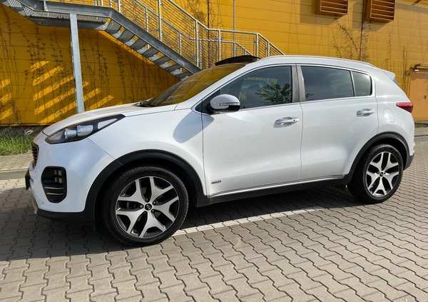 Kia Sportage cena 64500 przebieg: 152322, rok produkcji 2016 z Warszawa małe 497